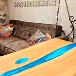 Maison Insolite Avec Privatif Monbalen