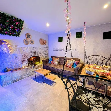 וילה Maison Insolite Avec Privatif Monbalen