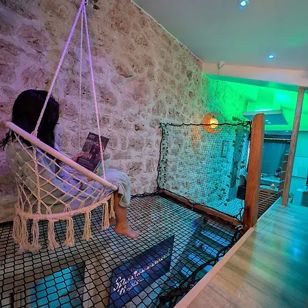 Maison Insolite Avec Privatif * Monbalen