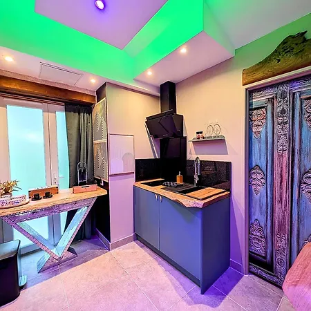 Maison Insolite Avec Privatif וילה Monbalen