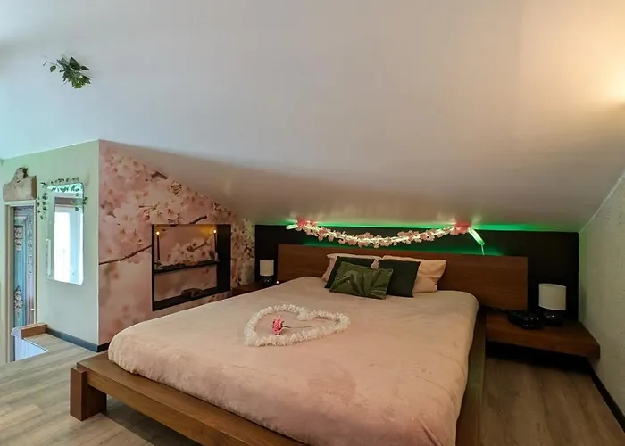 Maison Insolite Avec Privatif * Monbalen