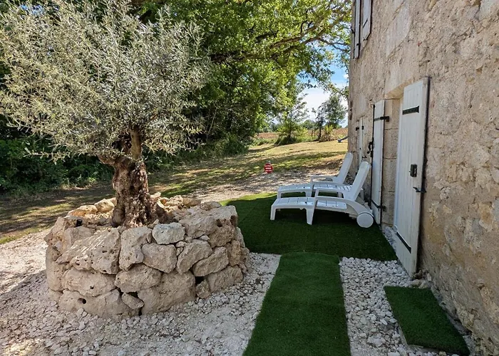 Maison Insolite Avec Privatif 别墅 Monbalen