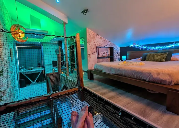 Maison Insolite Avec Privatif 别墅 Monbalen