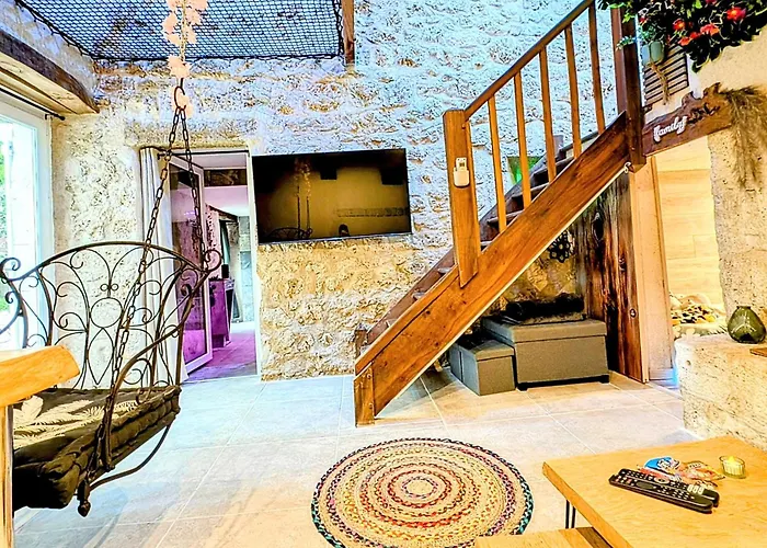 Maison Insolite Avec Privatif 别墅