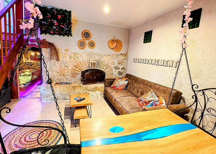 Maison Insolite Avec Privatif 别墅 Monbalen